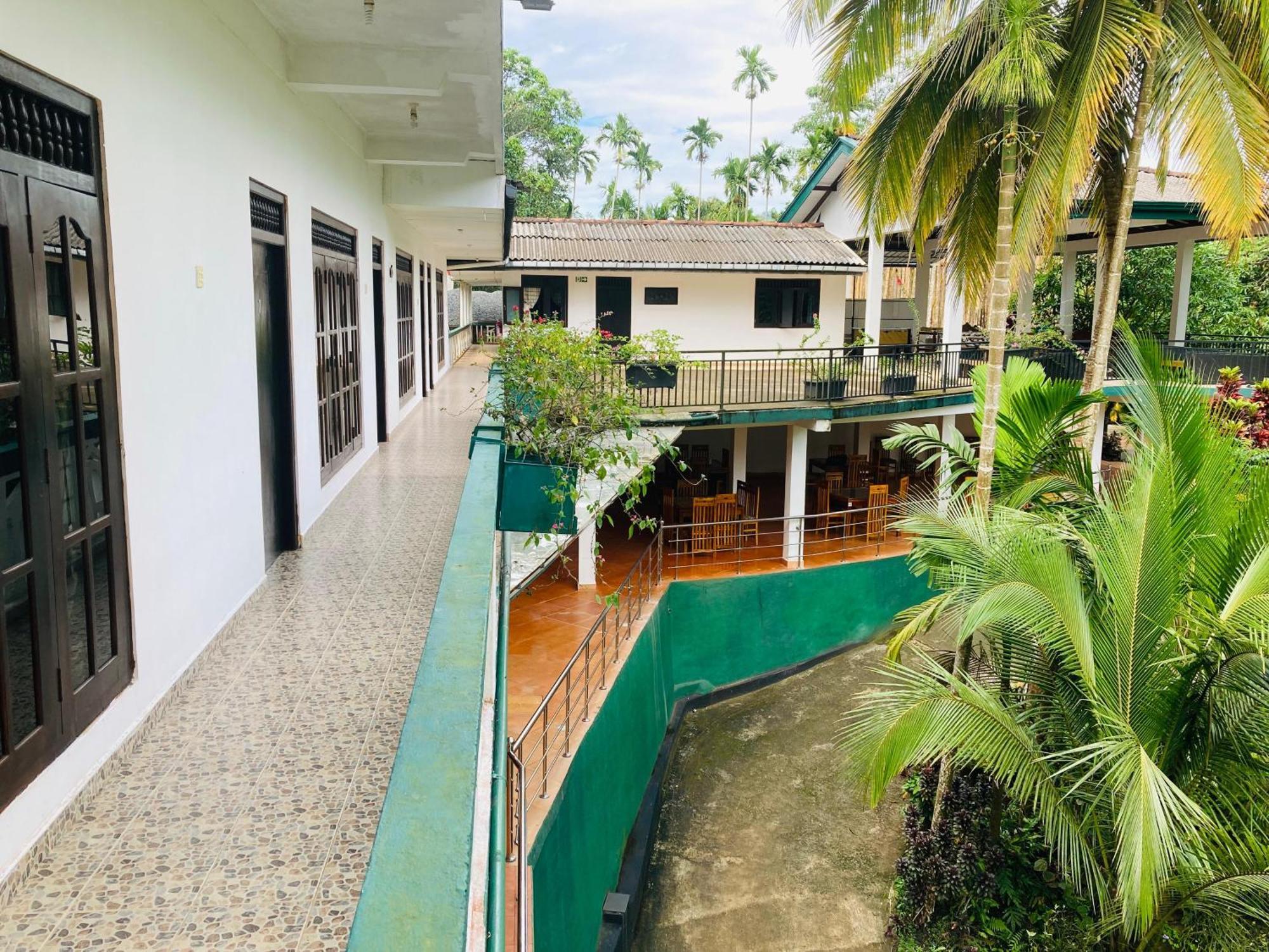 Rainforest Lodge, Deniyaya Singheraja Exteriör bild